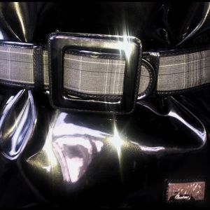 Beijo Bags - NWOT- Bejio Black Patent & Plaid Shoulder Bag Beijo Bags - NWOT- Bejio Black Patent & Plaid Shoulder Bag